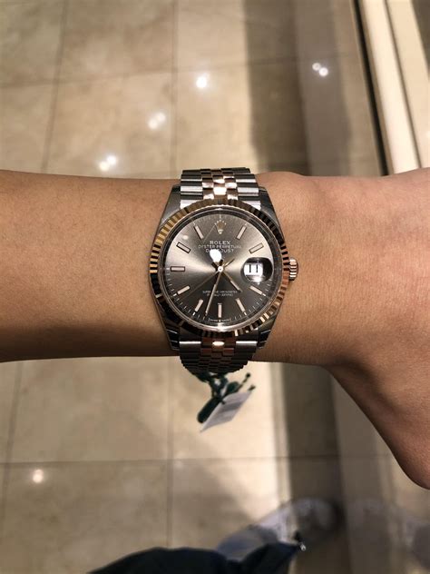 rolex stuck on wrist|rolex datejust 36 vs 41.